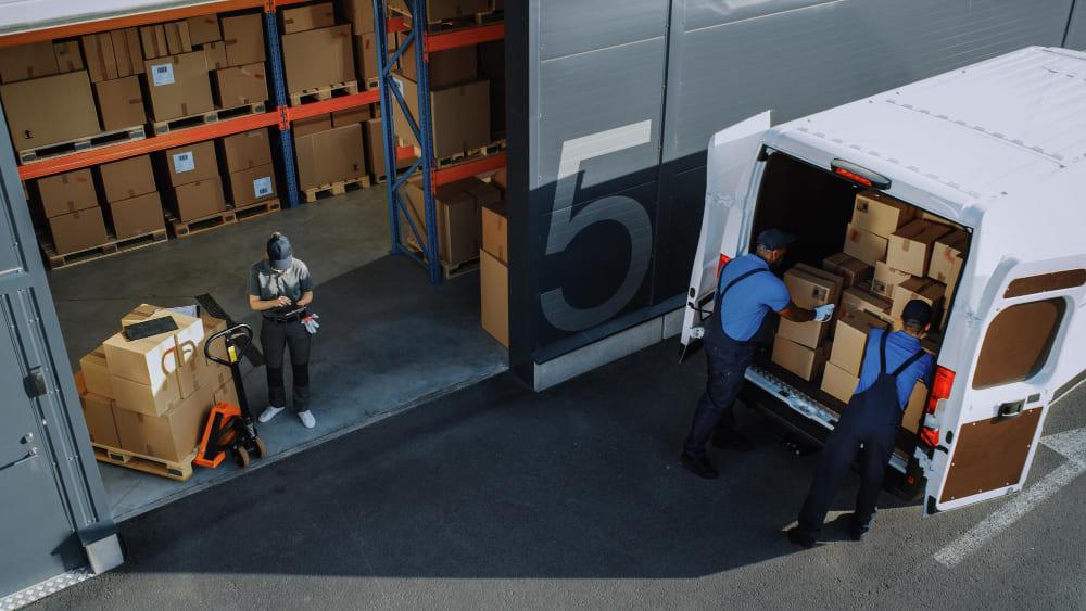 Soluții fiabile pentru logistică și livrare